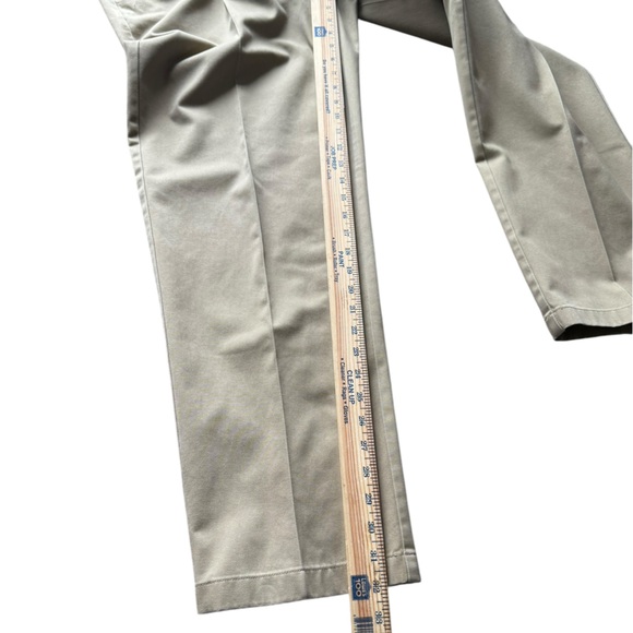 L.L. Bean land size 36 x 32 Chino khaki dress. - Picture 4 of 5